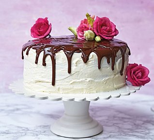 Mramorový dort s čokoládovou polevou