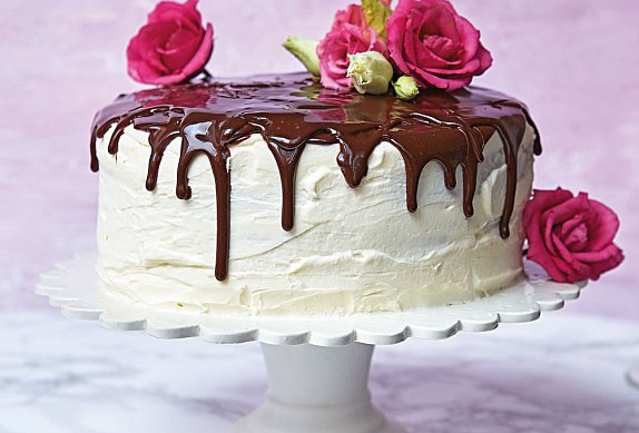 Mramorový dort s čokoládovou polevou photo-0
