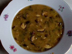 Podzimní pórková polévka s houbami Podzimní pórková polévka s houbami