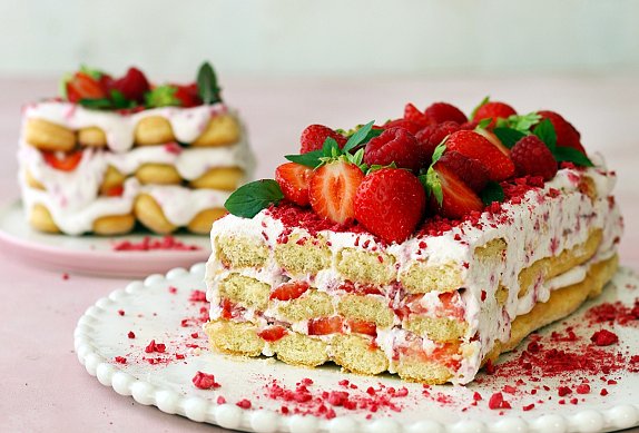Letní tiramisu s jahodami a malinami
