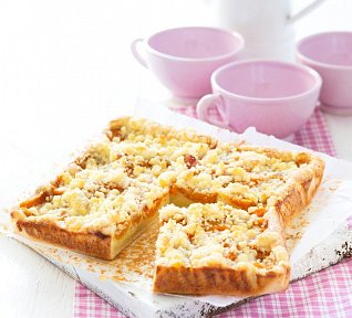 Meruňkový koláč s müsli