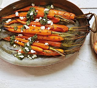 Pečená mrkev s mrkvovým pestem