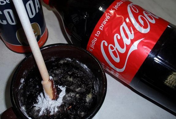 Americký Coca-Cola koláč (buchta) s polevou