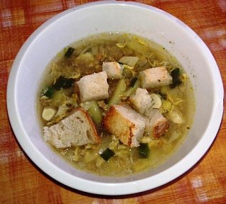 Cibulovo-česneková polévka