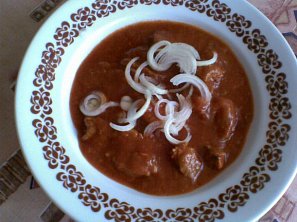 Masovo-rajčatový guláš