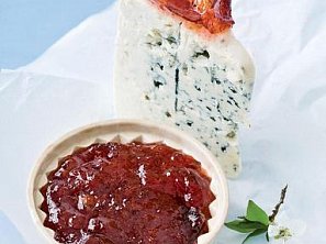 Sýr se švestkovou marmeládou