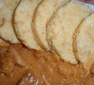 Jemný knedlík v hrnku