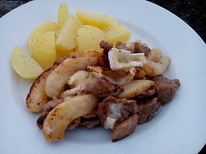 Vepřové s hruškou a Hermelínem