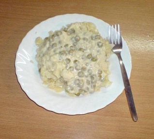 Těstoviny s hráškem a smetanou