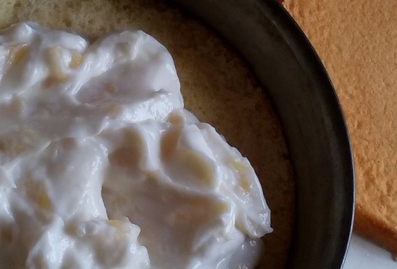 Kokosovo-ananasový dort / řez na poslední chvíli
