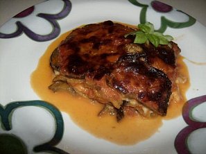 Parmigiana - italský zapečený lilek (odlehčená verze) Parmigiana - italský zapečený lilek (odlehčená verze)