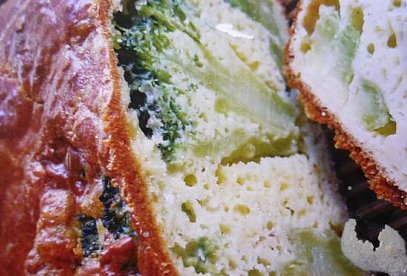 Nadýchaný koláč s brokolicí
