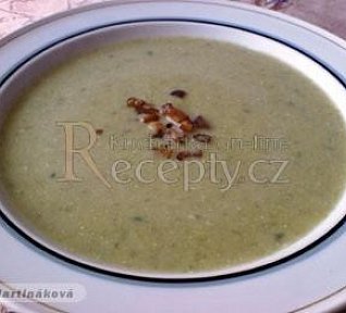 Pórková polévka se slaninou