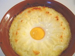 Zapečená bramborová kaše s vejci