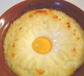 Zapečená bramborová kaše s vejci