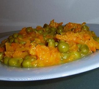 Dušená mrkev s hráškem za 12 minut