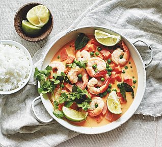 Rychlé červené karí s krevetami