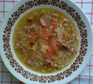 Uzená polévka s kroupami