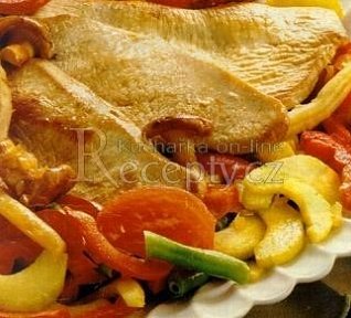 Krůtí medailonky na zelenině