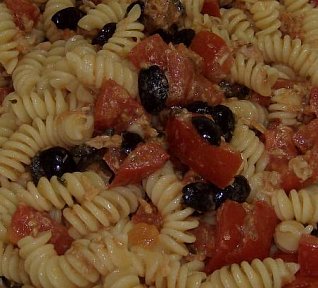 Těstoviny alla mediterranea