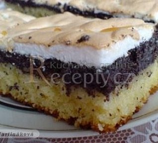 Makový koláč se sněhem