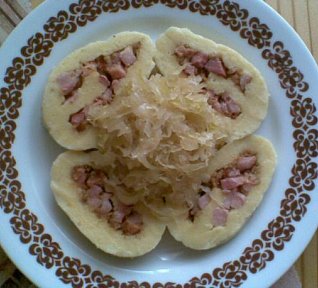 Závin s uzeným masem z Podkrkonoší