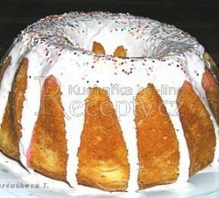 Hrnková bábovka s olejem