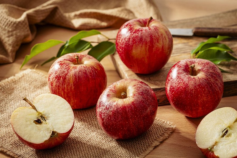 Vepřová panenka s houbami a jablky