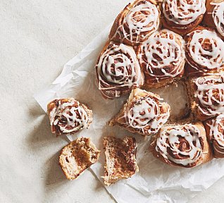 Veganské skořicové rolky