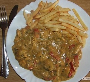 Maso se smetanovo-hořčičnou omáčkou