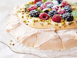 Pavlova s amarreto krémem