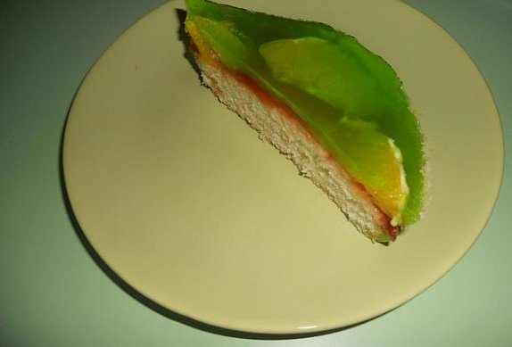 Pomerančový dortík v zeleném oblečku photo-0