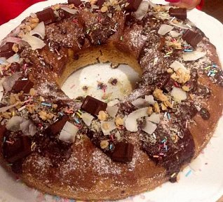 Perníková bábovka s kokosem a čokoládou