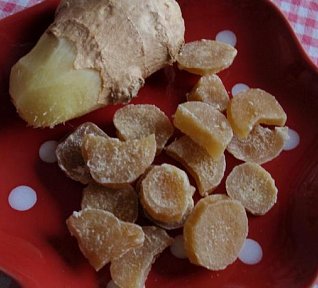 Domácí kandovaný zázvor