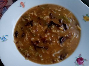 Kapustovo - houbová polévka Kapustovo - houbová polévka