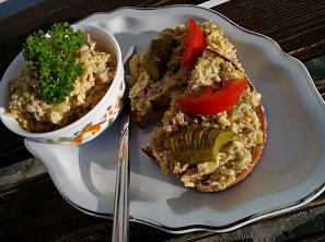 Drožďová (kvasnicová) pomazánka s ovesnými vločkami