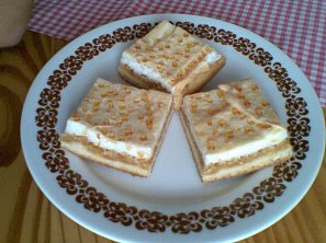 Jablkový koláč se sněhem