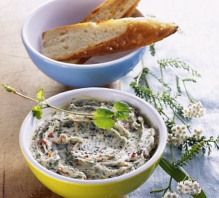 Chilli máslo se sušenými rajčaty