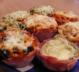 Šunková hnízda se špagetami