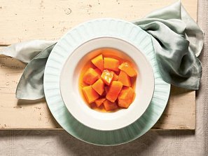 V rumu zavařená dýně