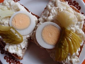 Květákový salát nebo pomazánka