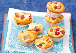 Vanilkové muffiny s rebarborou
