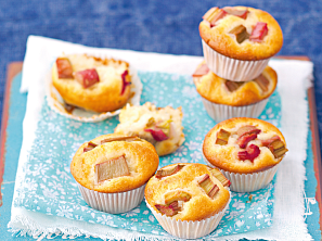 Vanilkové muffiny s rebarborou
