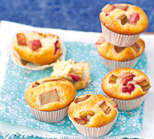 Vanilkové muffiny s rebarborou