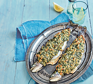 Pstruh s bylinkovou krustou