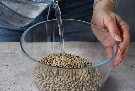 Novoroční čočka na kyselo