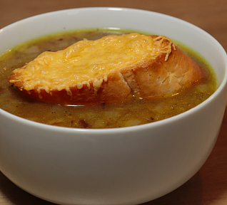 Francúzska cibuľová polievka