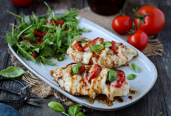 Kuřecí prsa Caprese