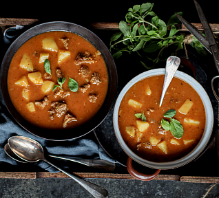 Klasická gulášová polévka